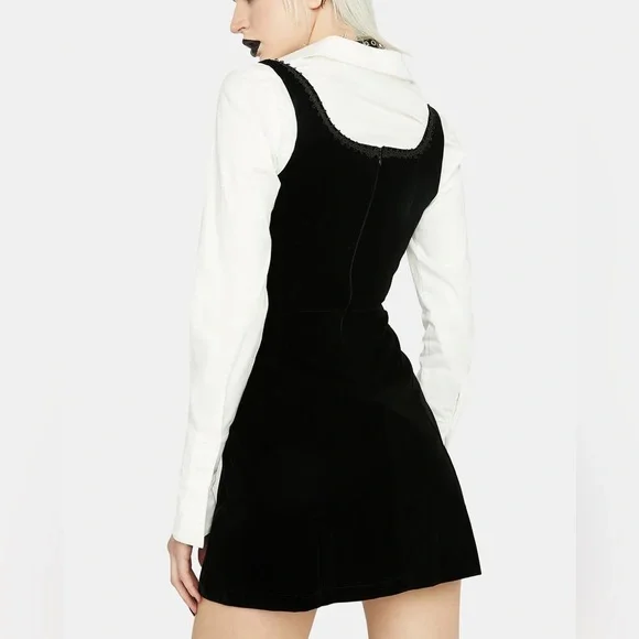 NEW Velvet Lace Up Square Neck Dresss - Picture 2 of 5